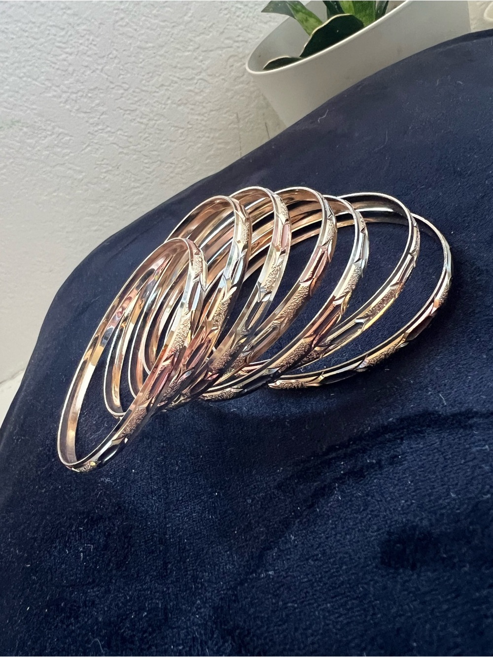 Y2K Gold Tone Women's Bangle Bracelet Set - 7 Pieces Rose Gold Women's